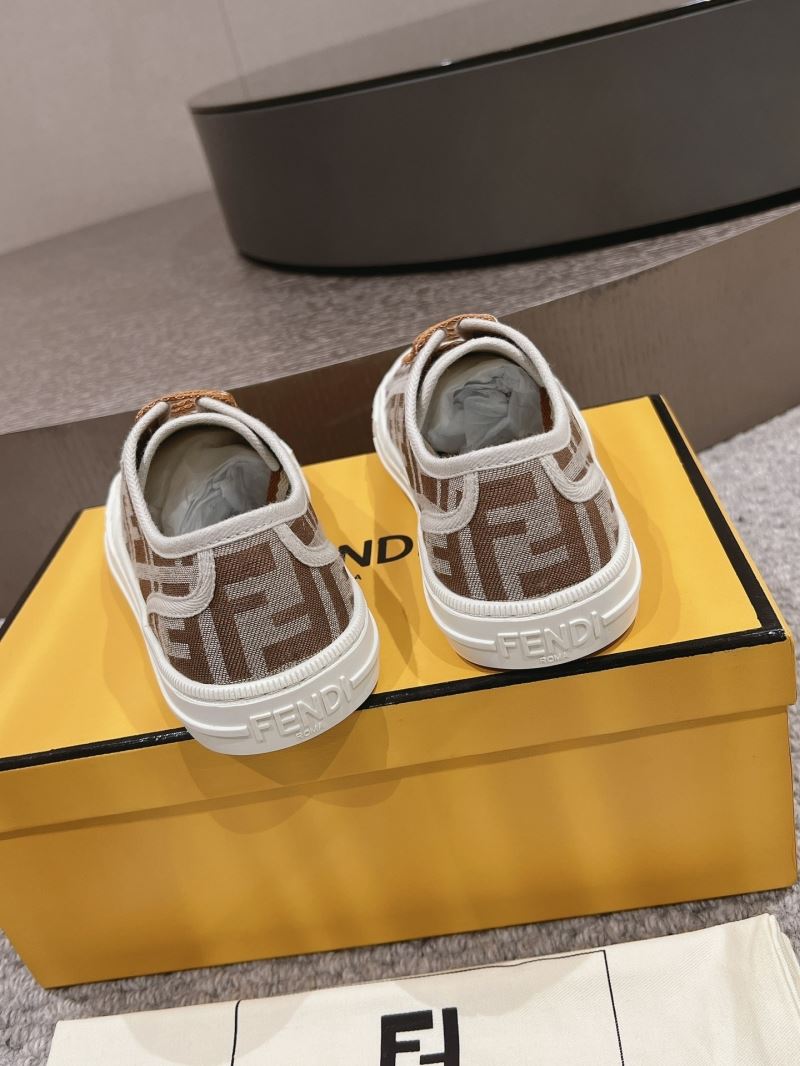 Fendi Low Shoes